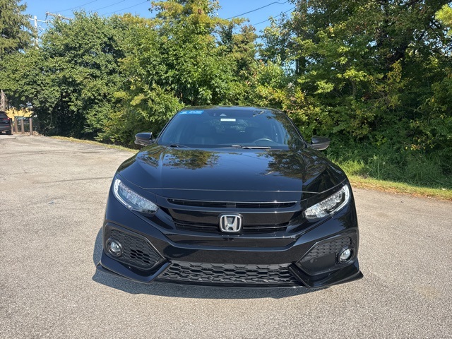 2018 Honda Civic Hatchback Sport Touring photo 2