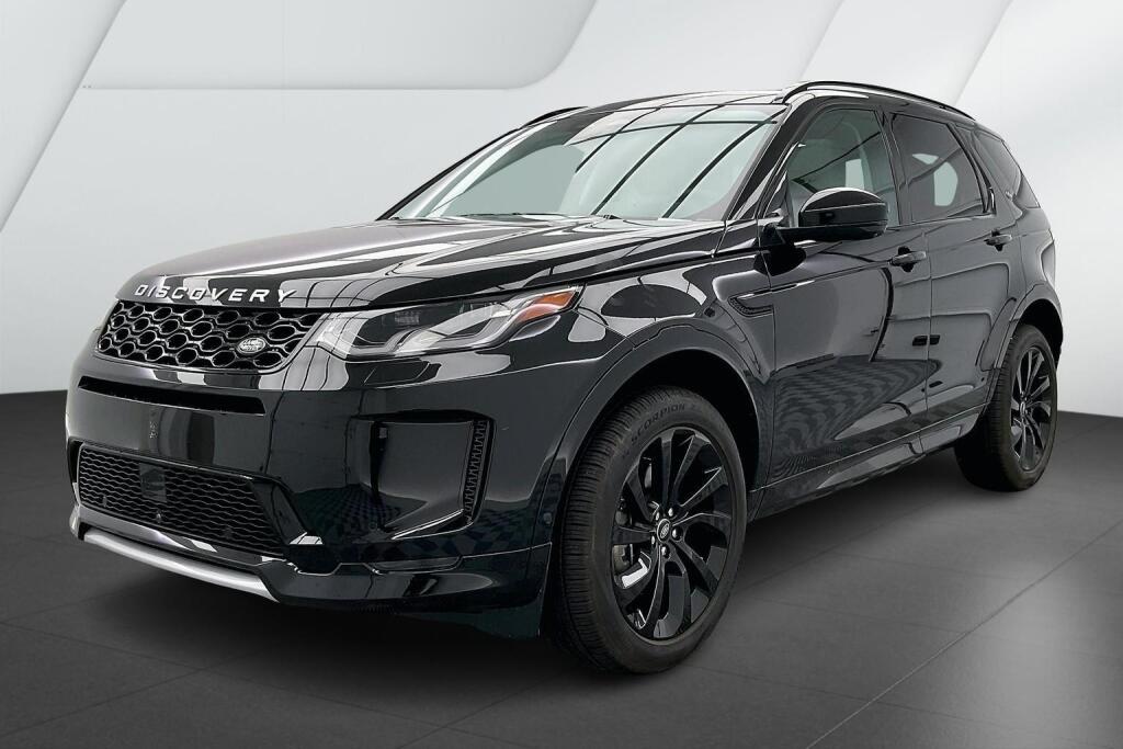 2025 Land Rover Discovery Sport S's photo