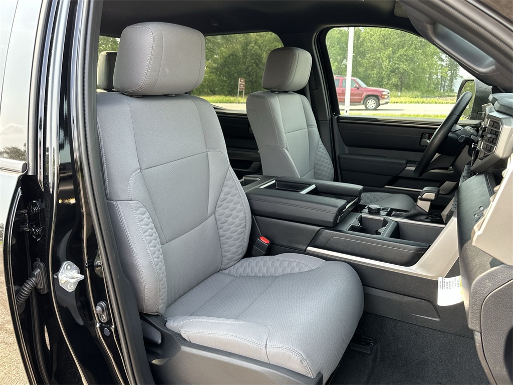 2025 Toyota Tundra SR5 photo 29