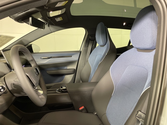 2025 Volvo EX30 Plus photo 14
