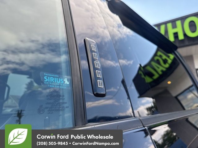 2016 Ford F-150 Lariat photo 9