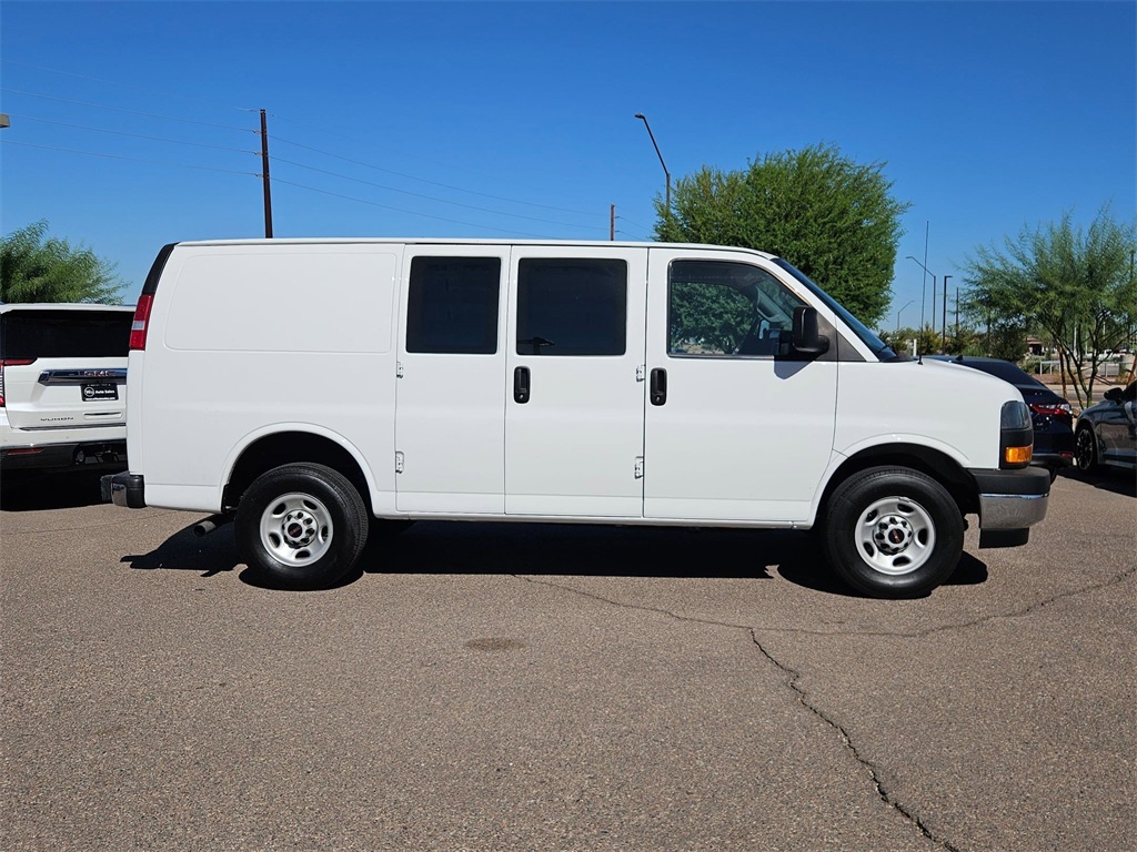 2023 Gmc Savana 2500 Cargo photo 3