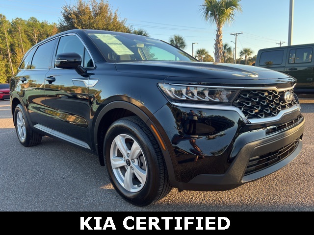 2021 Kia Sorento LX's photo