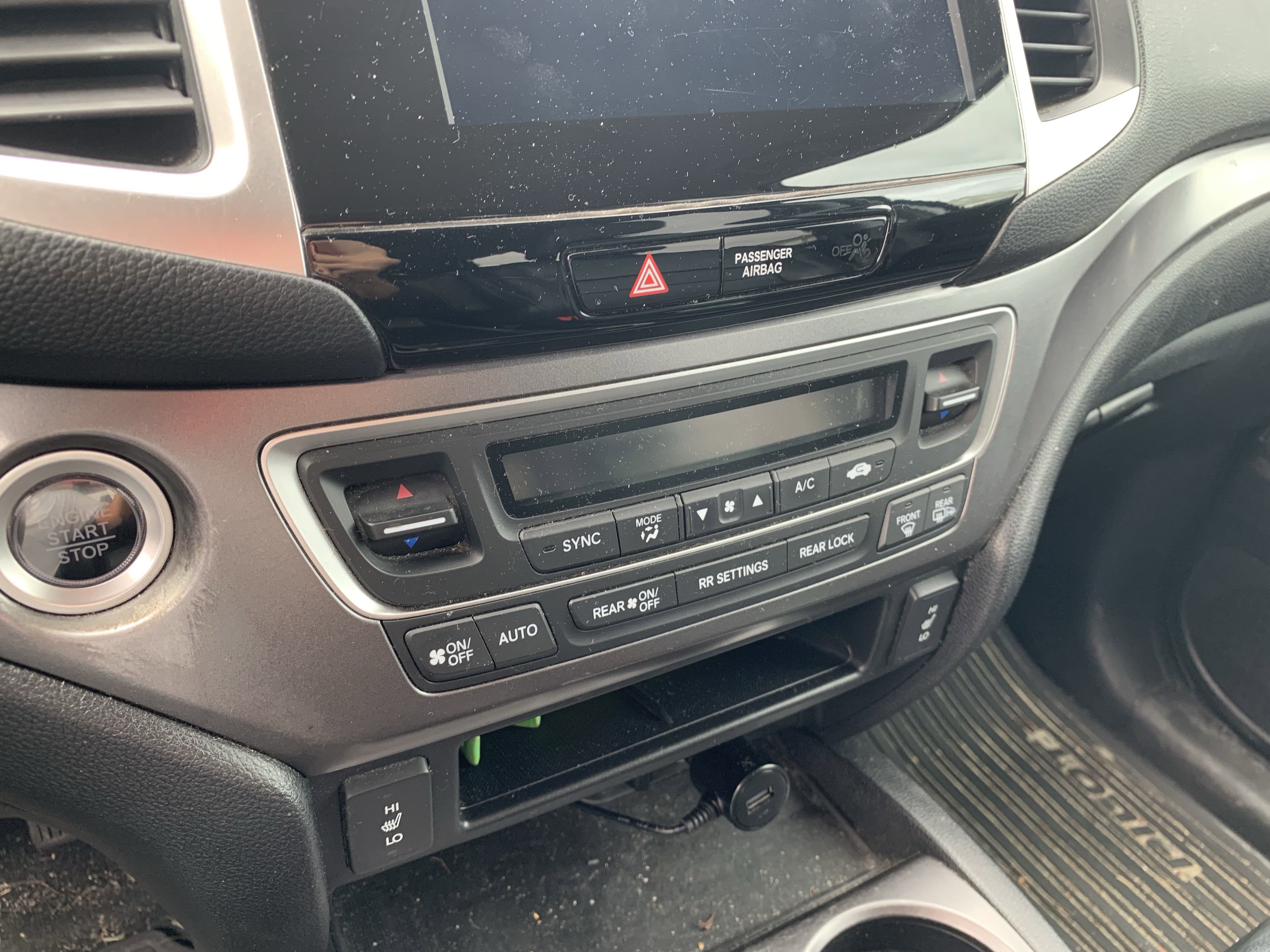 2018 Honda Pilot EX-L photo 3