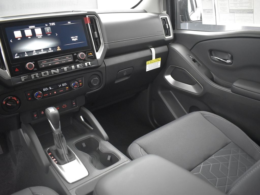 2025 Nissan Frontier SV photo 27