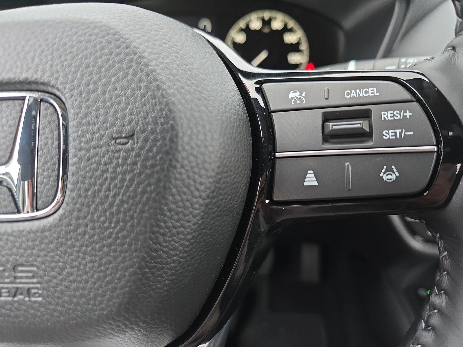 2026 Honda HR-V EX-L photo 17