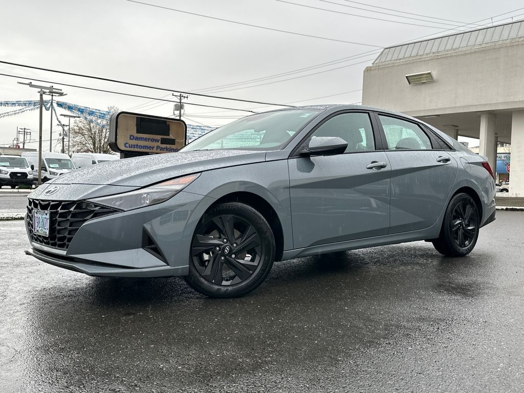 2023 Hyundai Elantra Blue