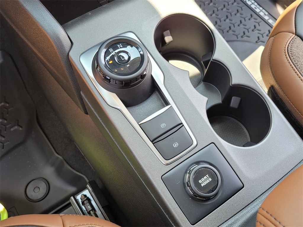 2025 Ford Bronco Sport Outer Banks photo 20