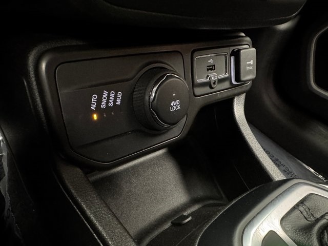 2020 Jeep Renegade Latitude photo 18