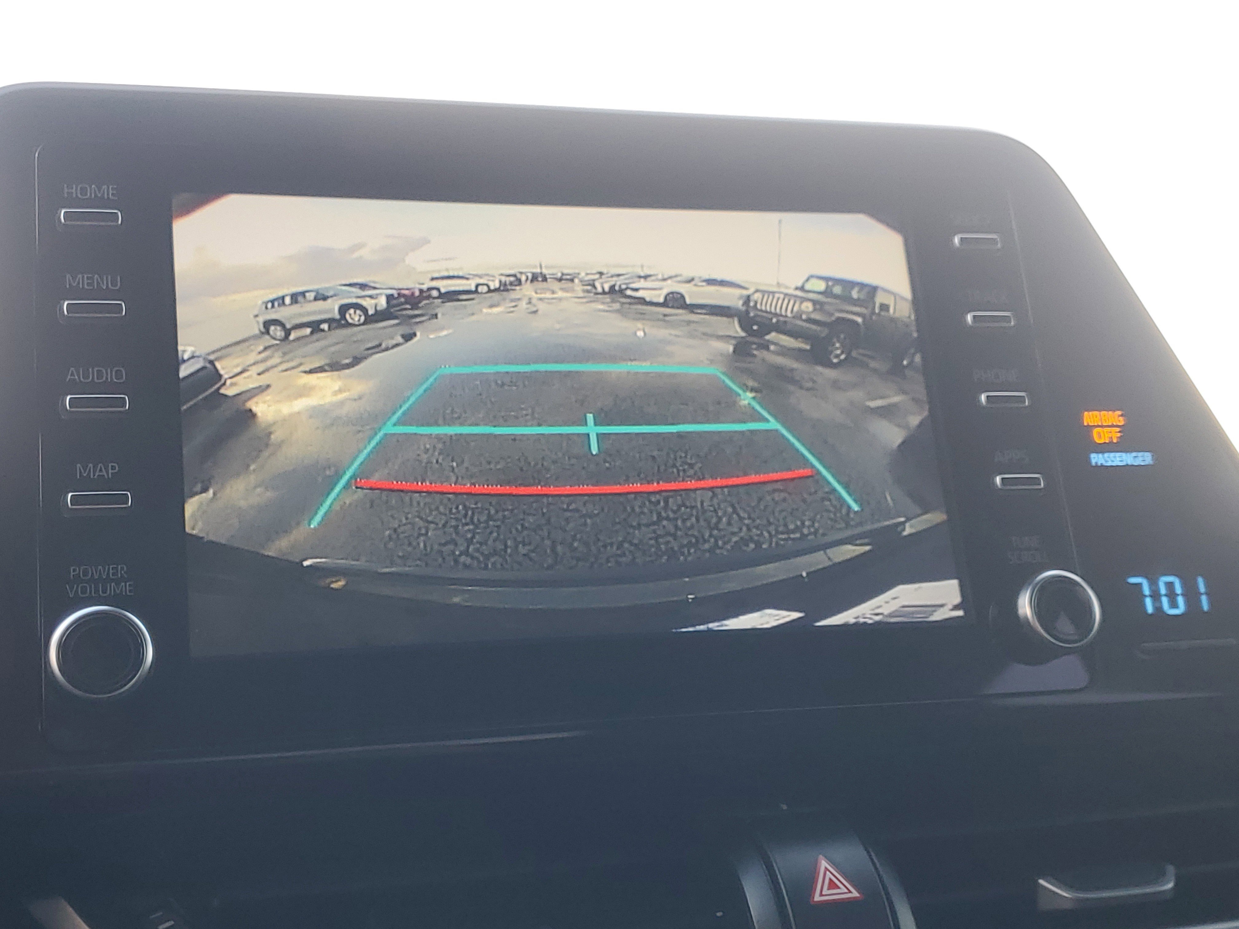 2019 Toyota C-HR LE photo 9