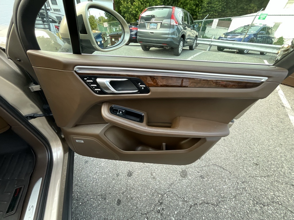2017 Porsche Macan S photo 29