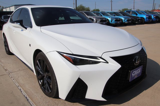 2024 Lexus IS 350 F SPORT photo 3
