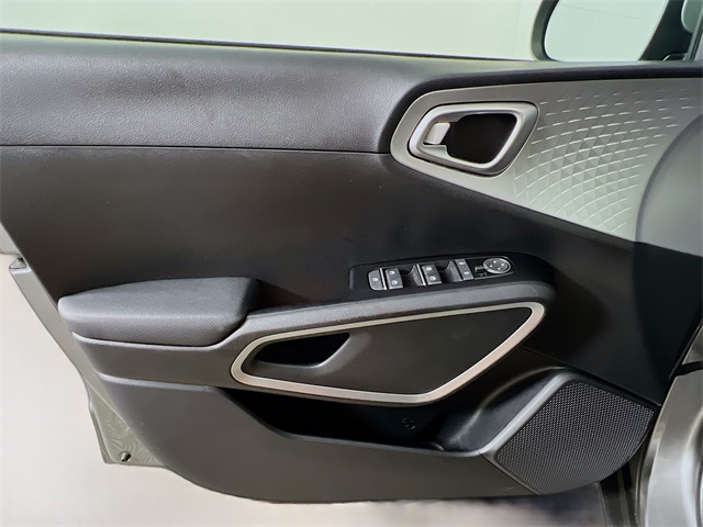 2023 Kia Soul LX photo 26
