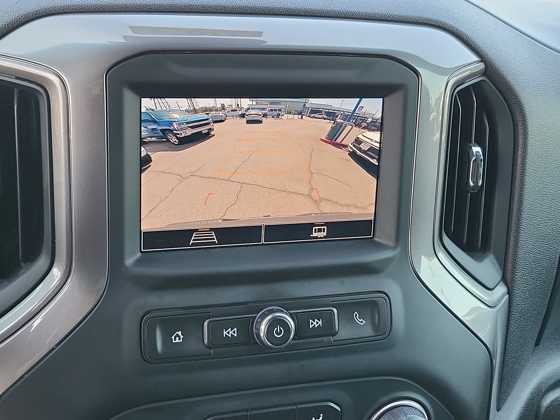 2023 Chevrolet Silverado 1500 Custom photo 7