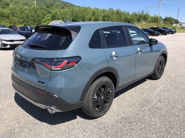 2026 Honda HR-V Sport photo 2