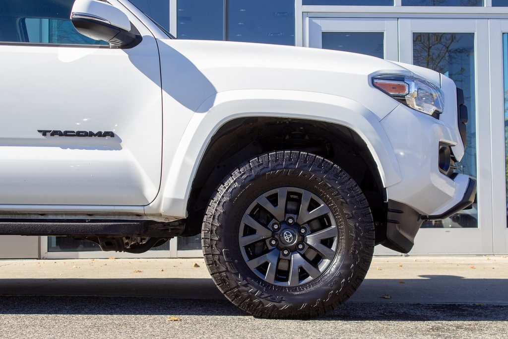 2023 Toyota Tacoma SR5 photo 4