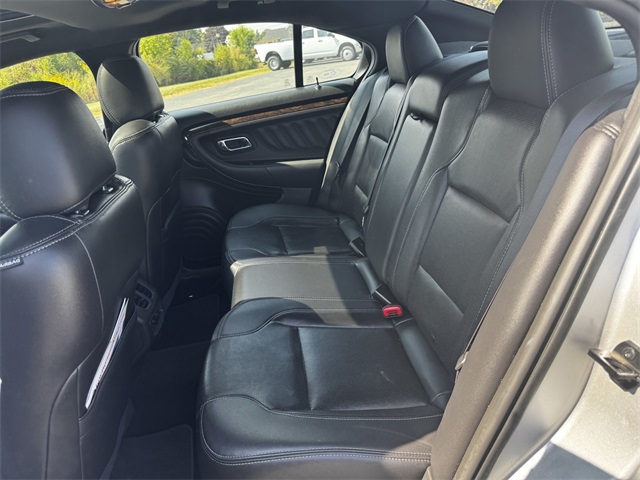2018 Ford Taurus Limited photo 19