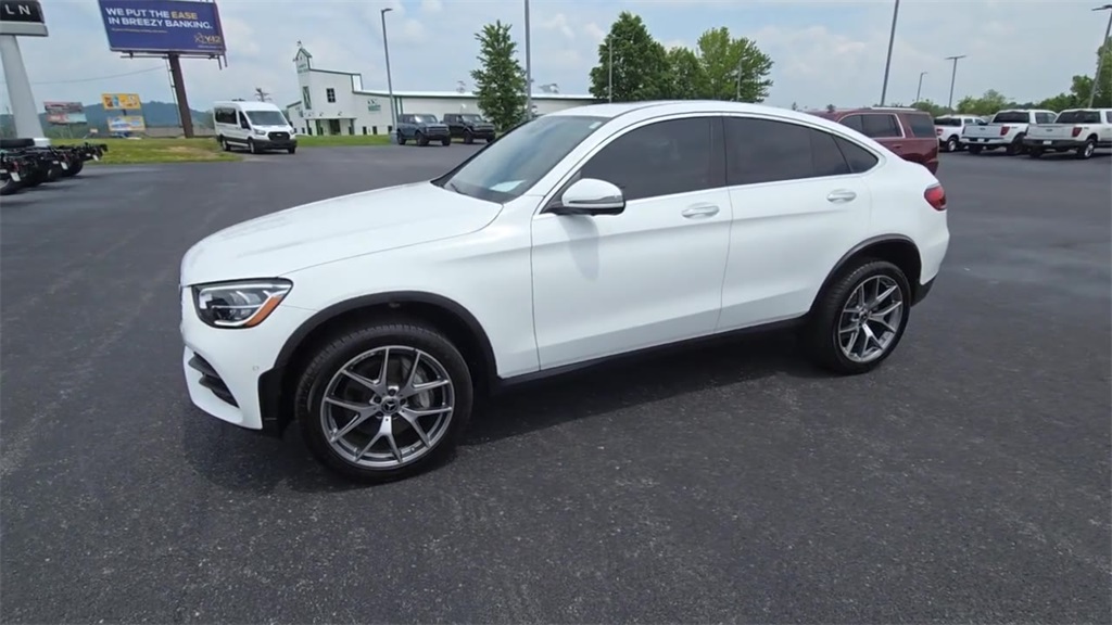 2023 Mercedes Benz GLC 300 Coupe 4MATIC photo 4