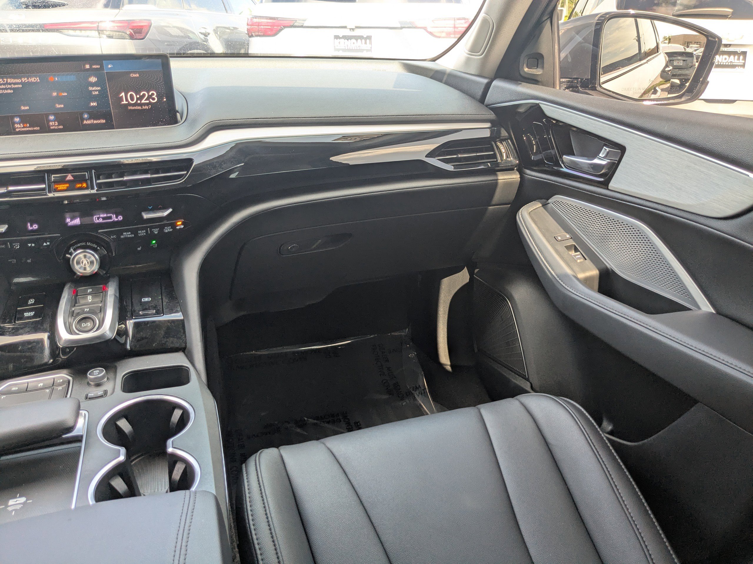 2023 Acura MDX SH-AWD photo 17