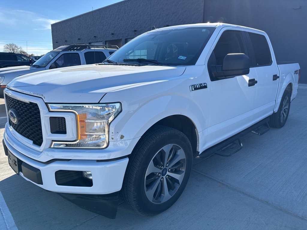 2020 Ford F-150 XL's photo