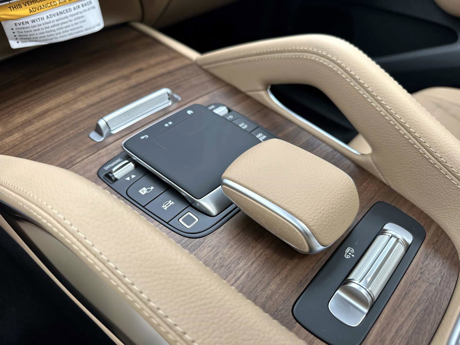 2026 Mercedes Benz GLS 450 4MATIC photo 22