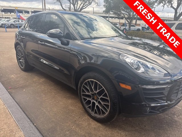 2018 Porsche Macan Sport Edition's photo