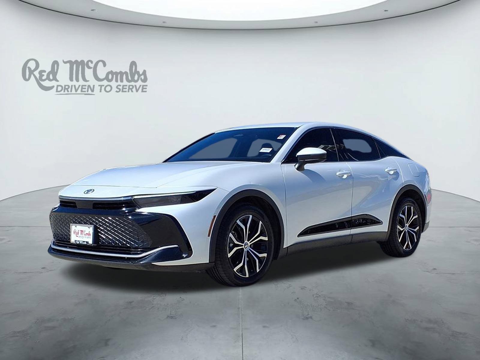 2023 Toyota Crown XLE's photo