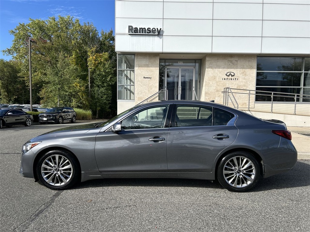 2022 Infiniti Q50 LUXE photo 4