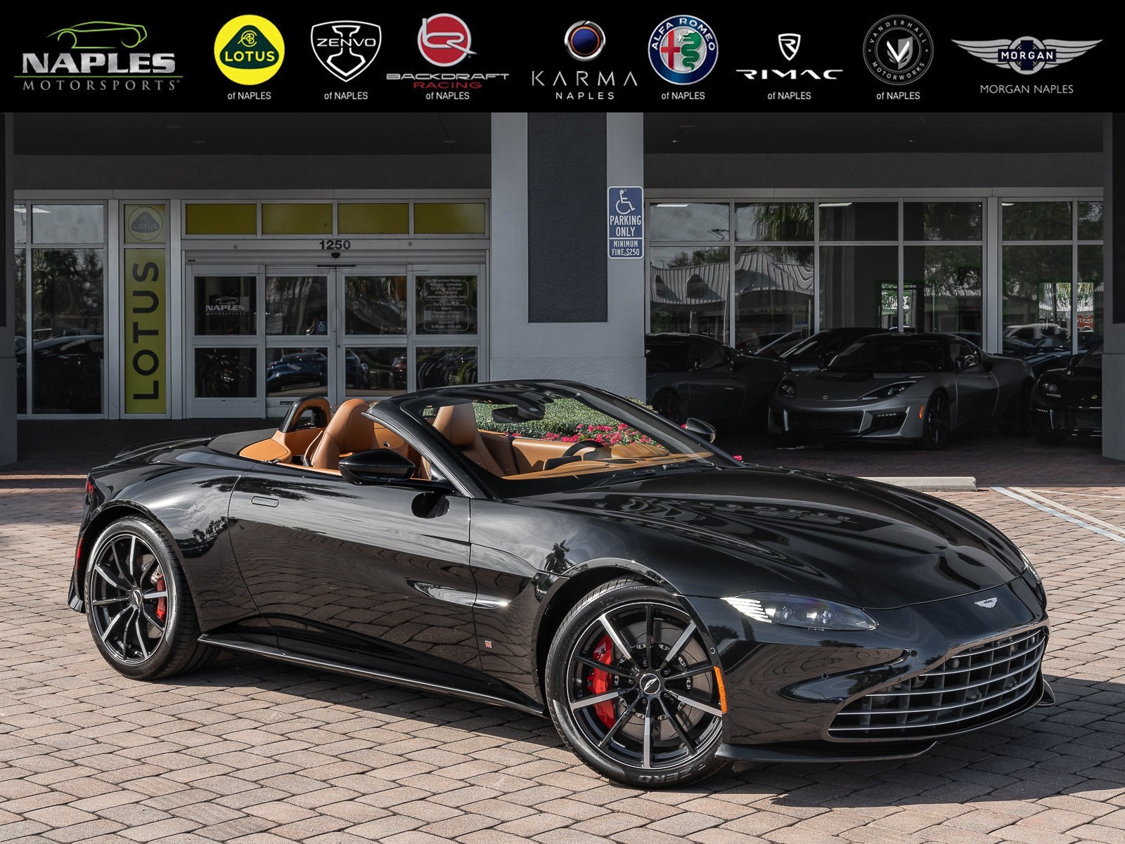 2021 Aston Martin Vantage photo 44