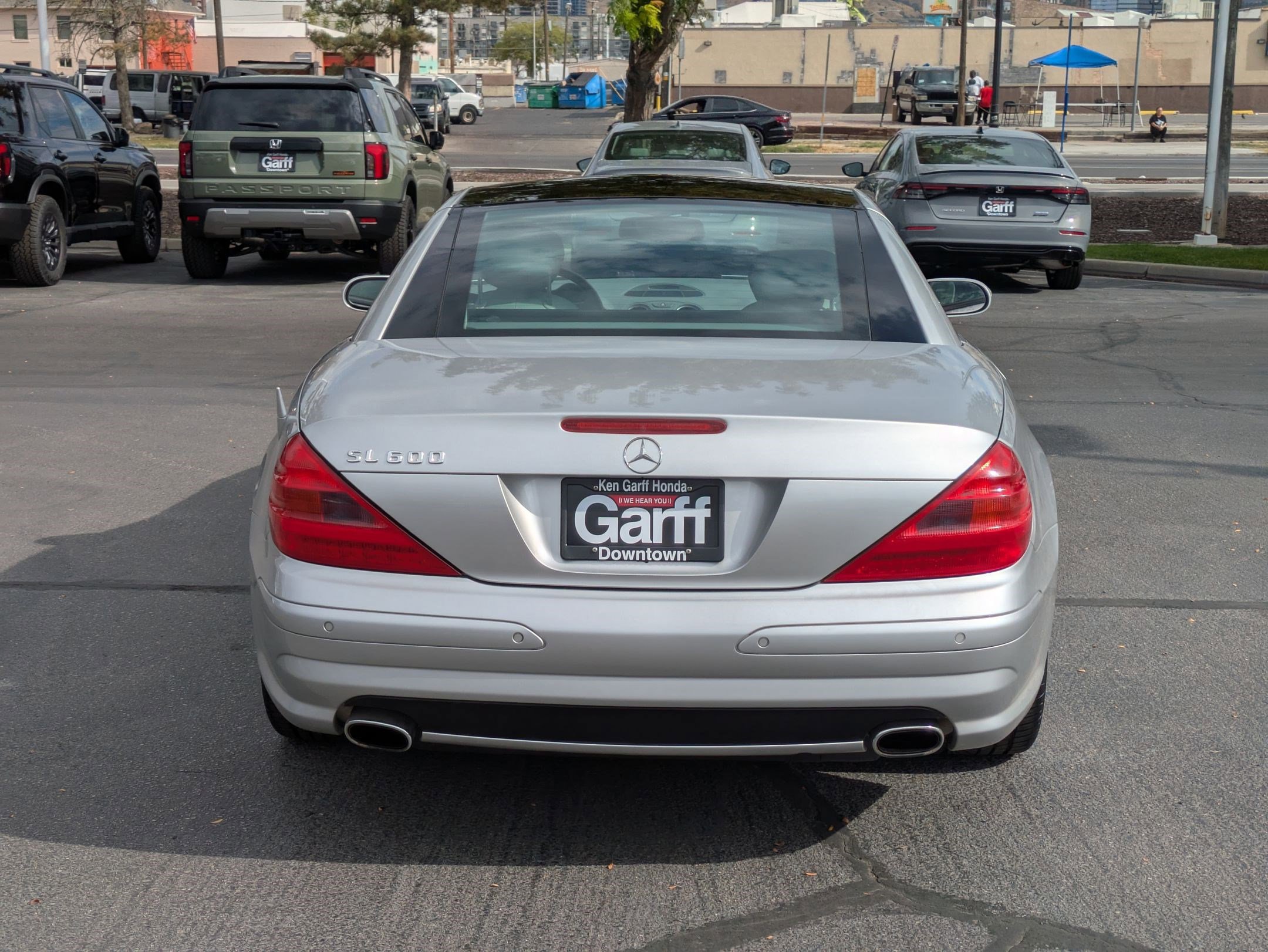 2004 Mercedes Benz SL photo 4