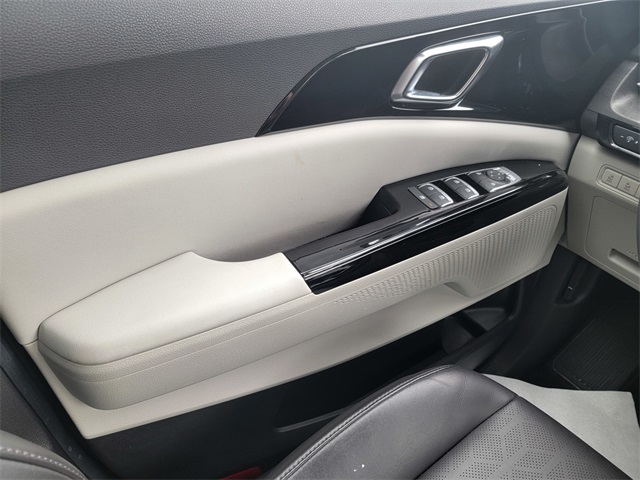 2023 Kia Carnival EX photo 28