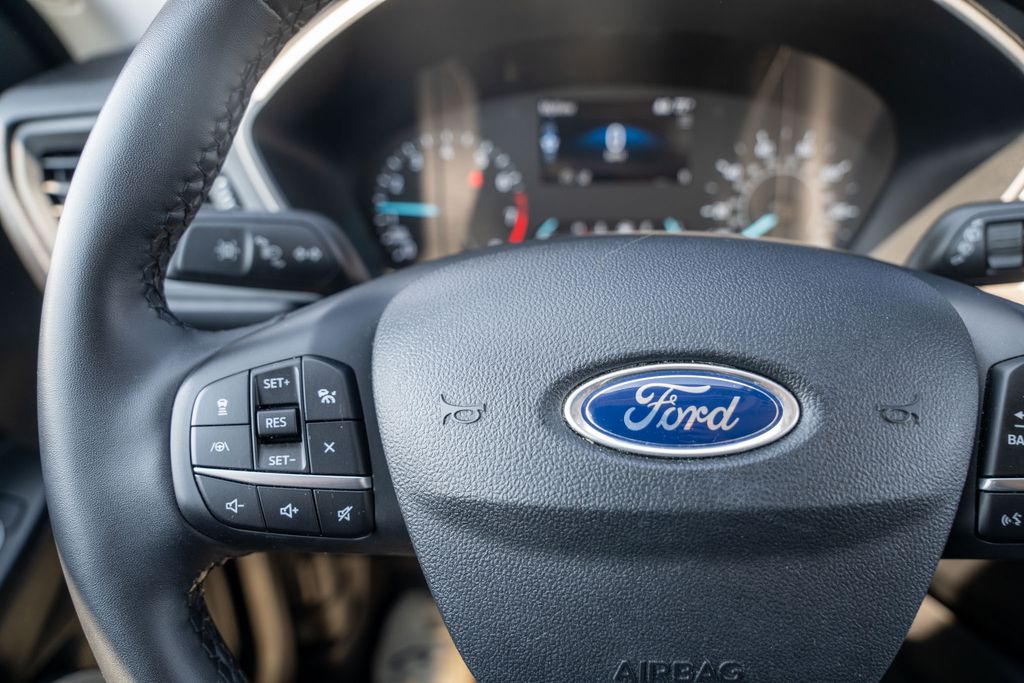 2022 Ford Escape SE photo 21