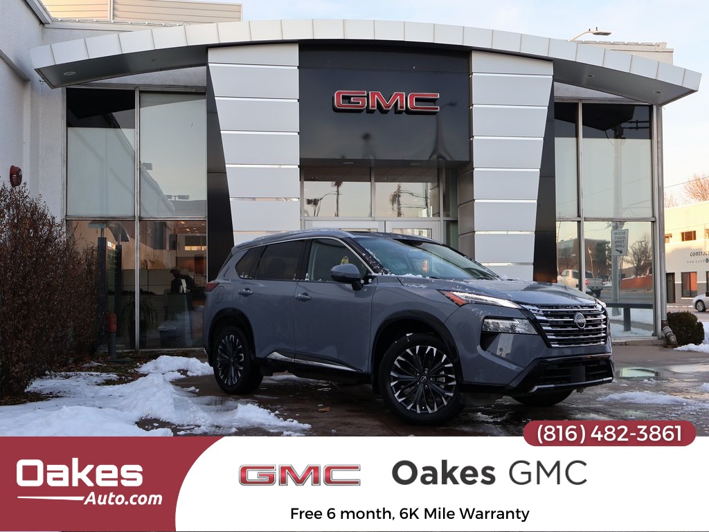 2024 Nissan Rogue Platinum's photo