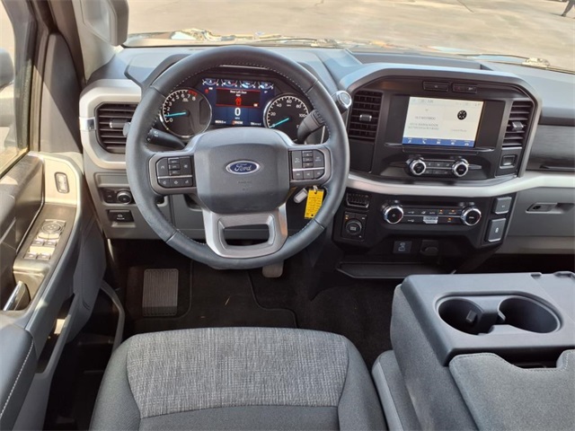 2022 Ford F-150 XLT photo 8