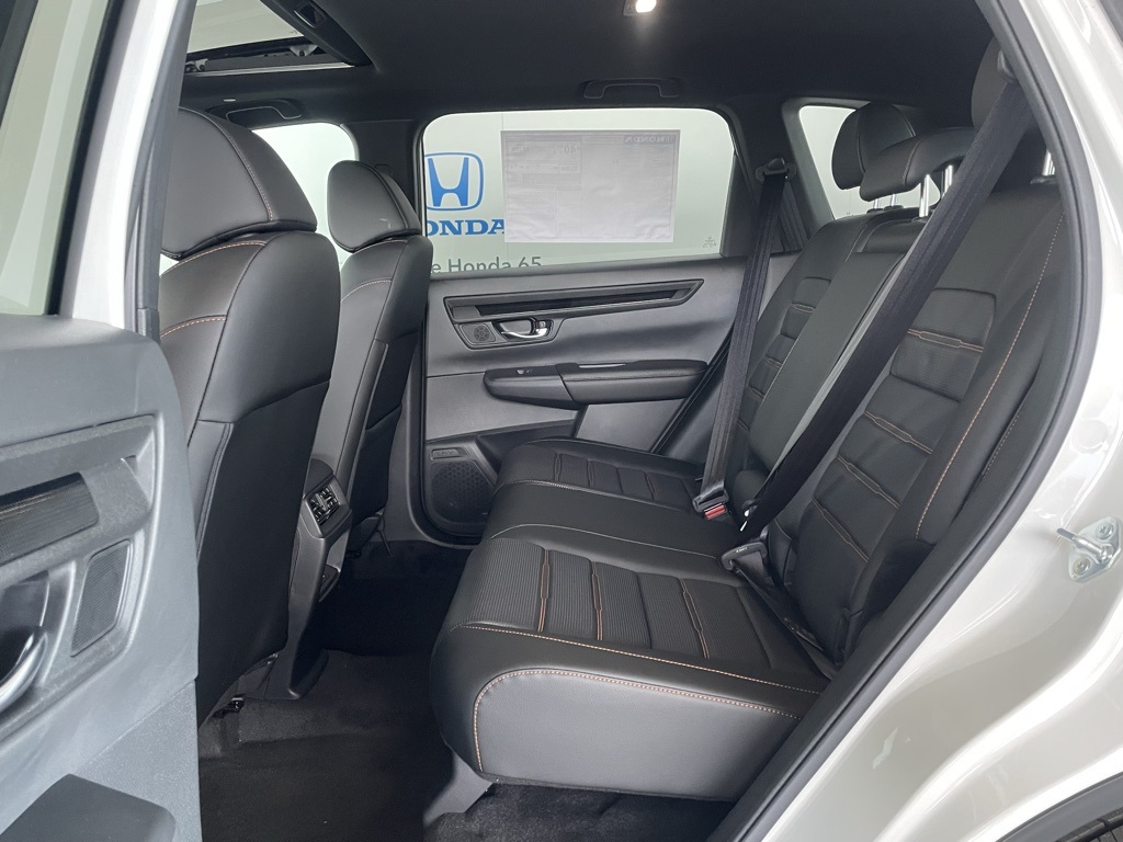 2026 Honda CR-V Hybrid Sport-L photo 13