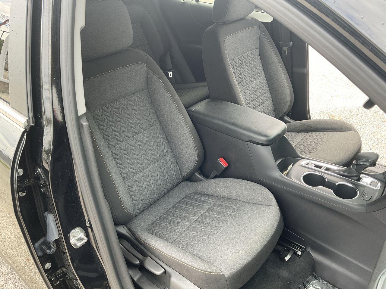 2024 Chevrolet Equinox LT photo 18