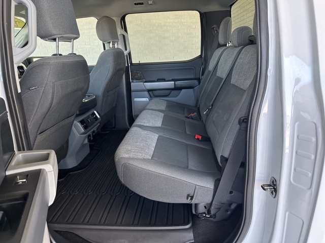 2021 Ford F-150 XLT photo 14