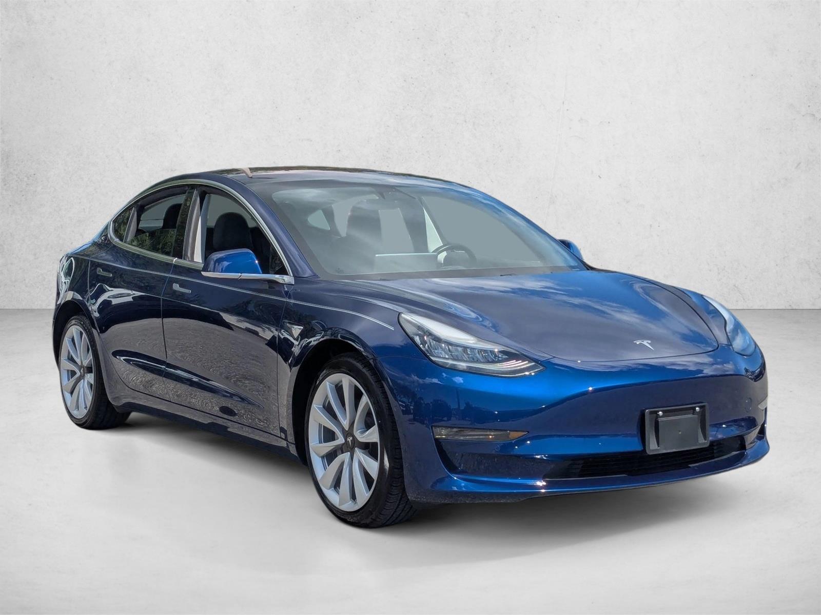 2019 Tesla Model 3 Long Range photo 3