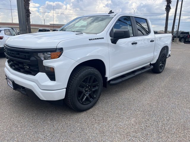 2026 Chevrolet Silverado 1500 Custom photo 3