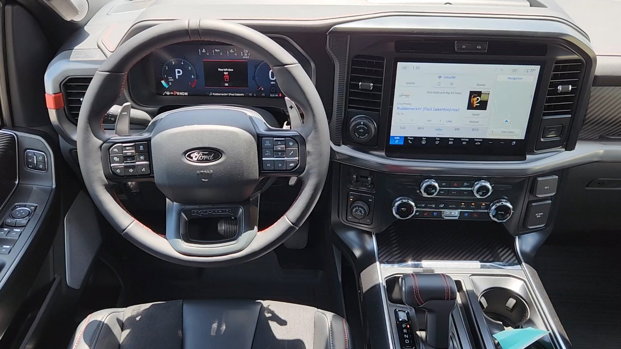 2025 Ford F-150 Raptor photo 17