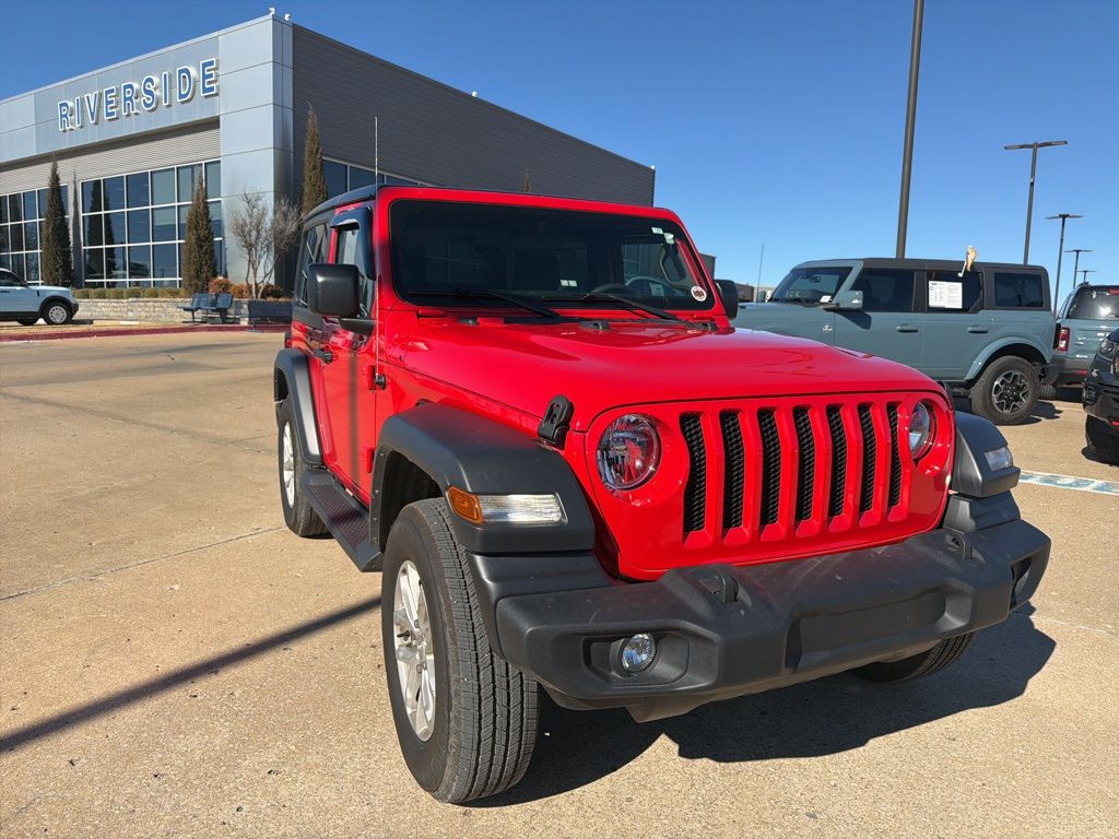 2023 Jeep Wrangler Sport S's photo