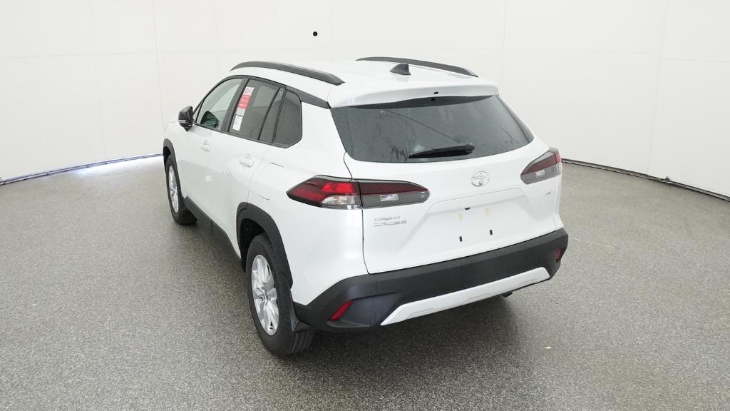 2026 Toyota Corolla Cross LE photo 16