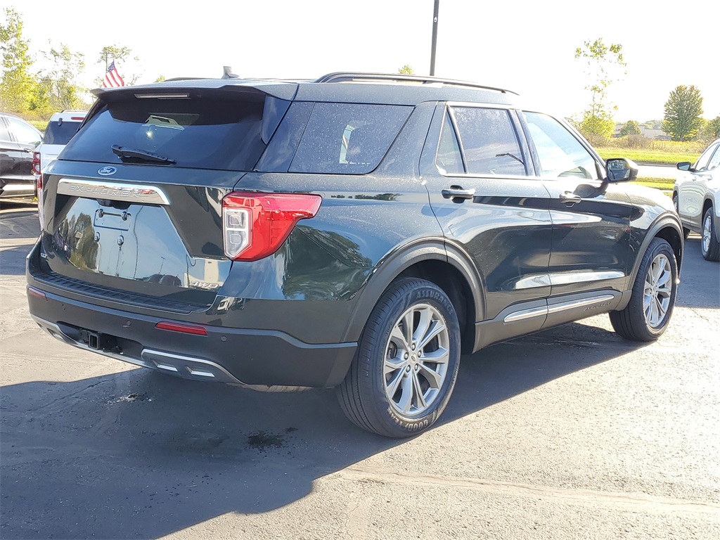 2022 Ford Explorer XLT photo 4