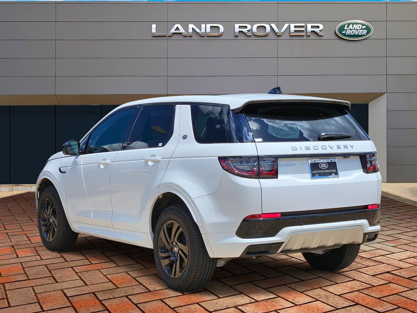 2025 Land Rover Discovery Sport S photo 6