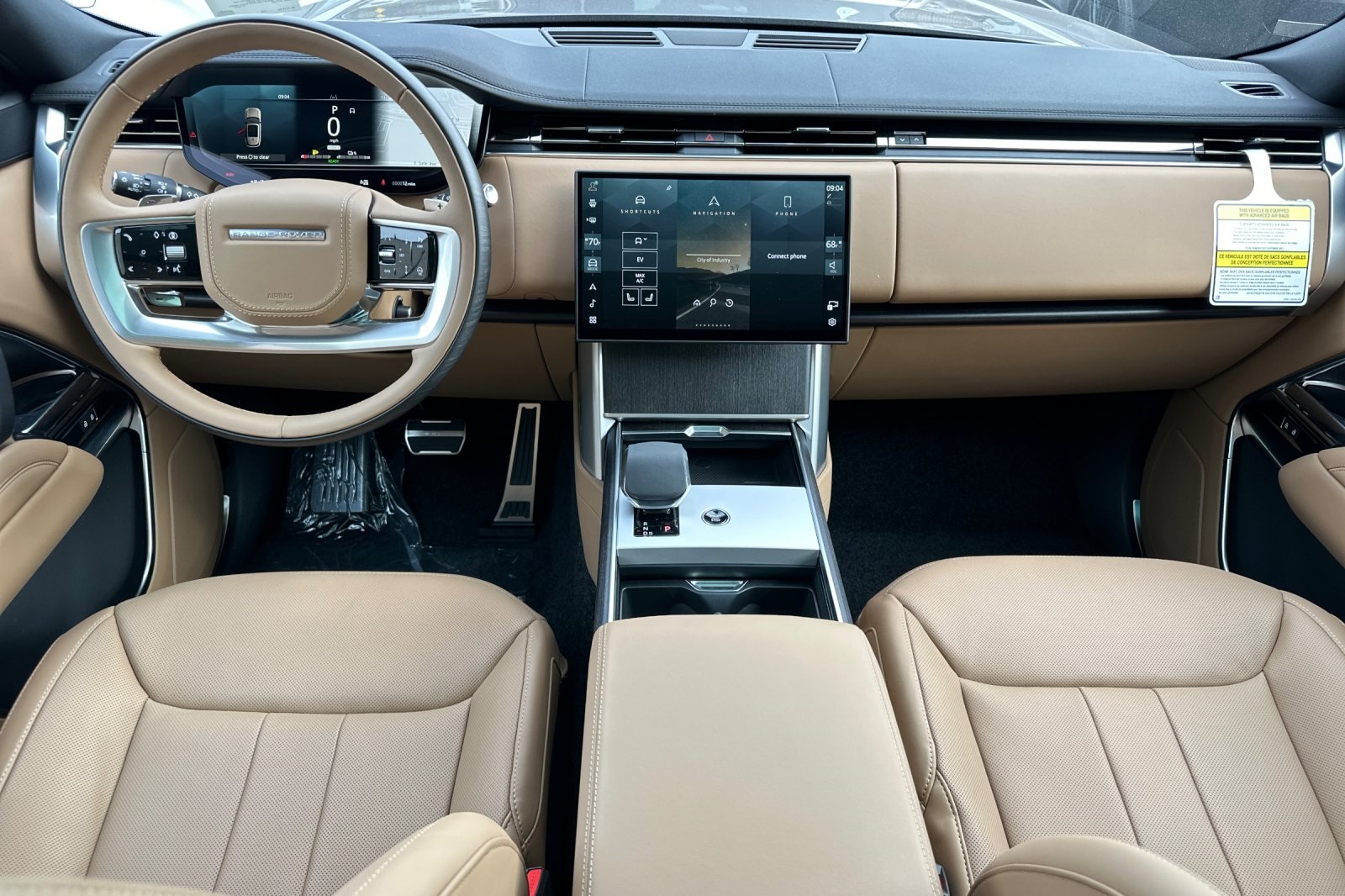 2025 Land Rover Range Rover SE photo 13