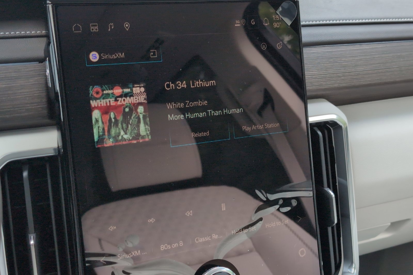 2026 Gmc Acadia Denali photo 17