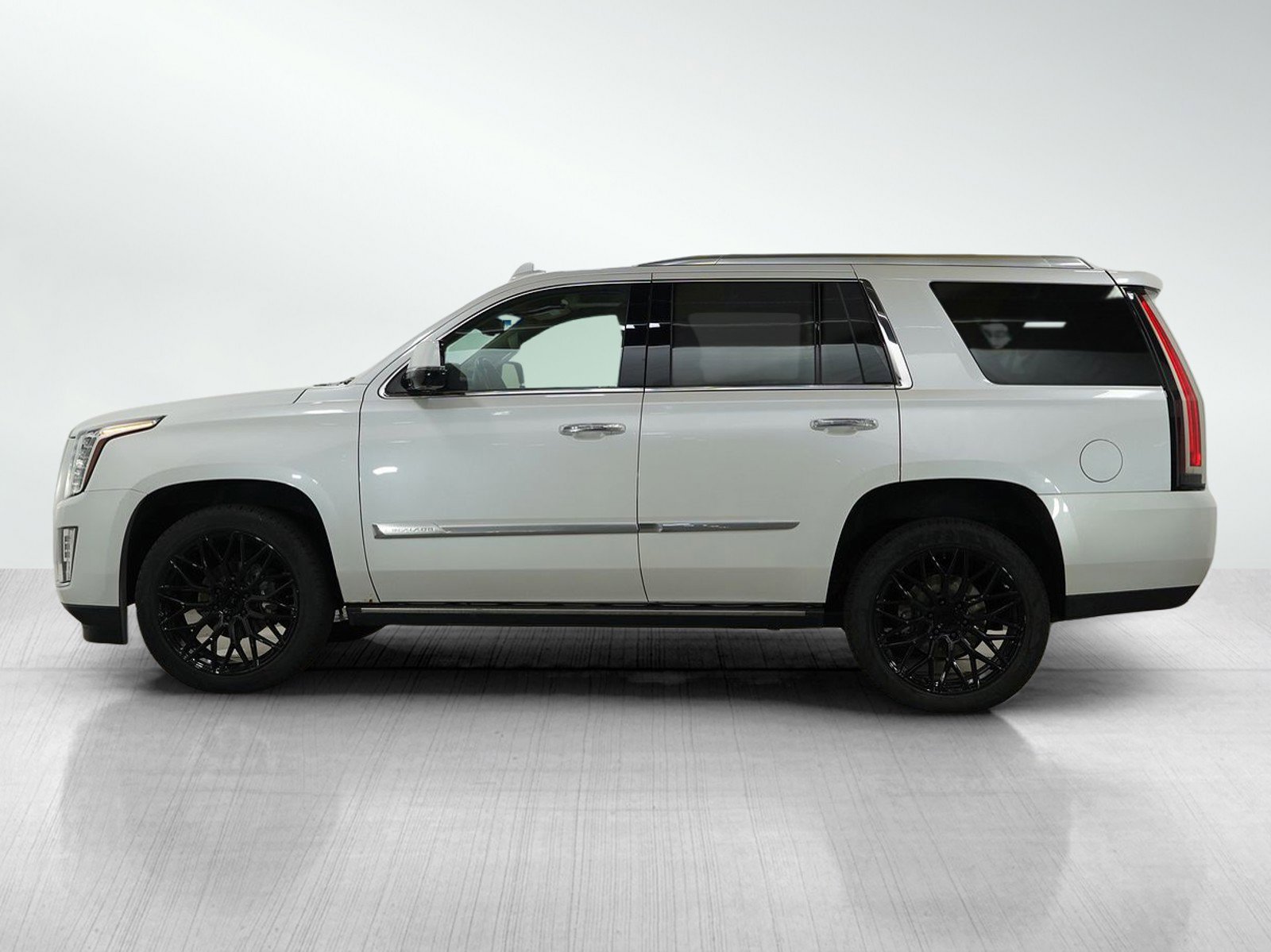 Used 2016 Cadillac Escalade Premium with VIN 1GYS4CKJ2GR440371 for sale in White Bear Lake, Minnesota