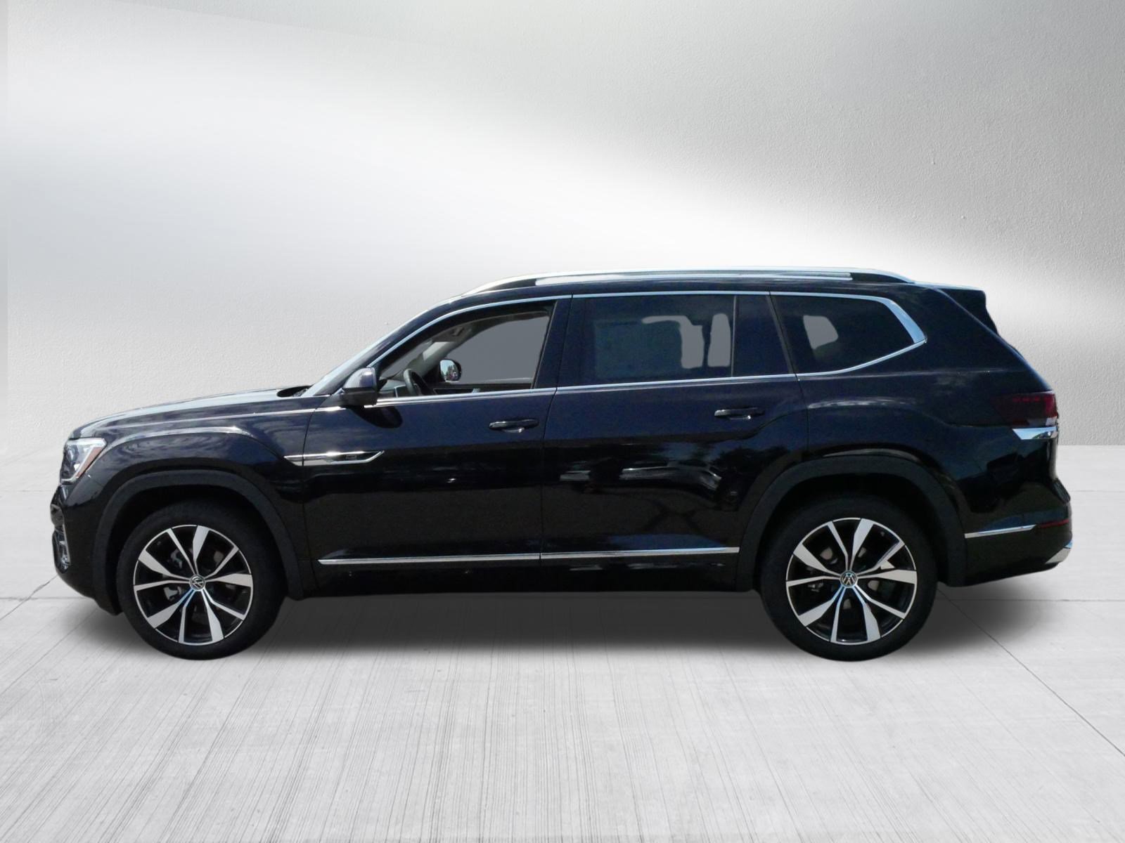 2024 Volkswagen Atlas SEL Premium R-Line photo 4