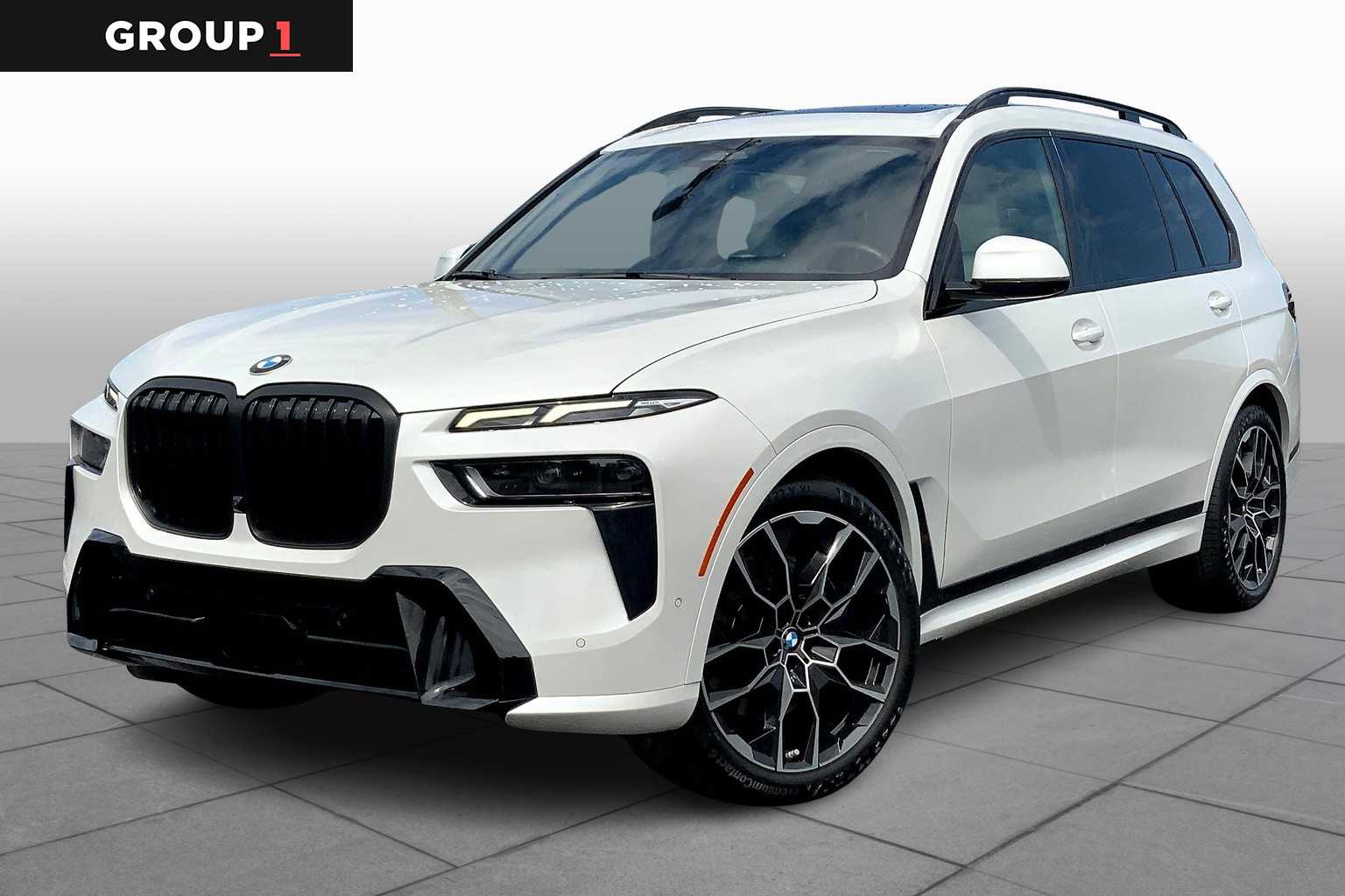 2023 BMW X7 40i's photo
