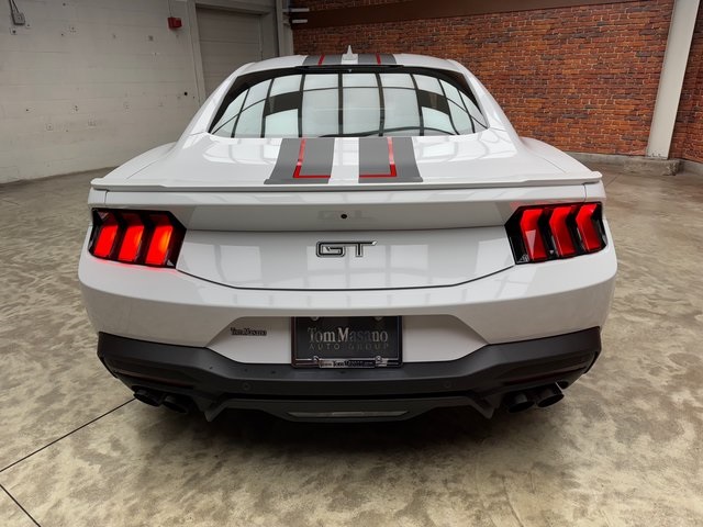 2025 Ford Mustang GT Premium photo 4